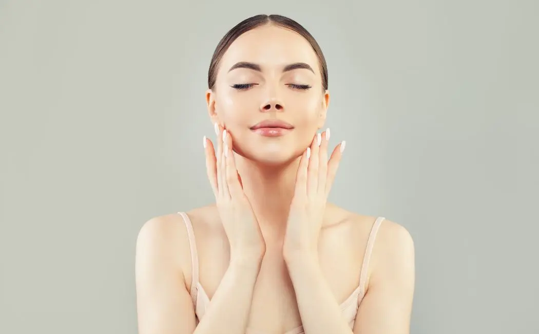 Jak pielęgnować skórę twarzy po 40 roku życia?