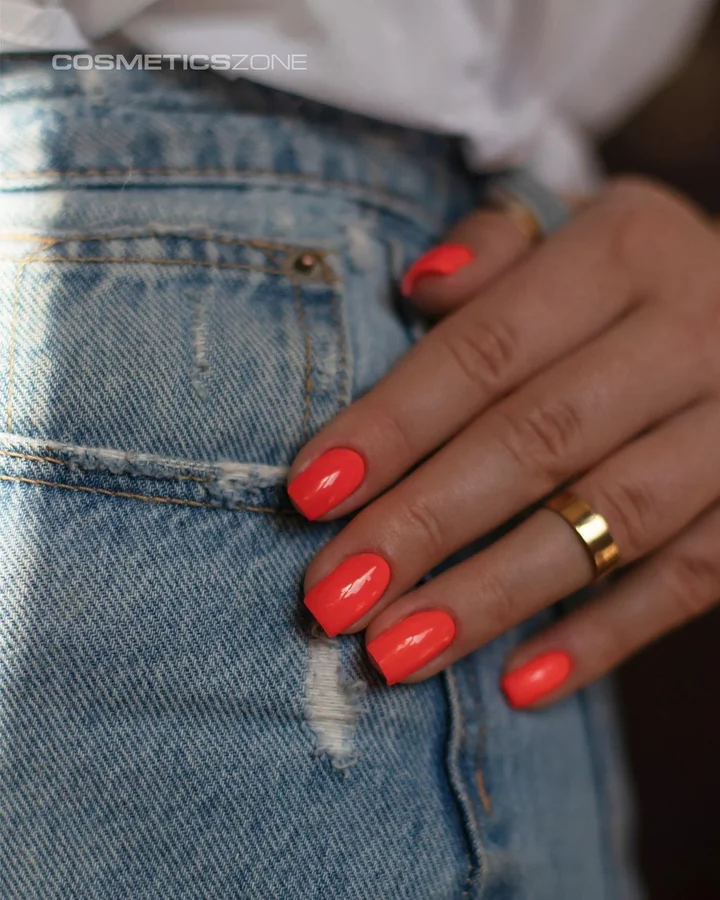 Nieskazitelny wygląd i trwałość manicure hybrydowego zapewni dobre przygotowanie płytki paznokcia przed nałożeniem bazy i koloru