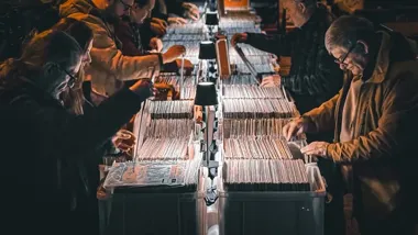 Grafika promocyjna wydarzenia Wyprzedaż Winyli w The Optimist — wielkie winylowe łowy w Lublinie