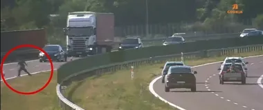 Pieszy na ekspresówce pod Lublinem. O krok od tragedii