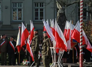 Grafika promocyjna wydarzenia Uroczystości upamiętniające 87. rocznicę bombardowania Lublina