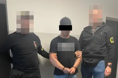 Fałszywy policjant wyłudził od seniorki 50 tysięcy złotych