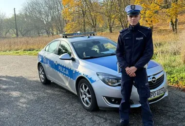 Policjant po służbie zatrzymał auto. Kobieta była za barierką