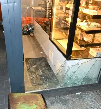 Włamał się do piekarni po ciasta. 20-latek trafił w ręce policji